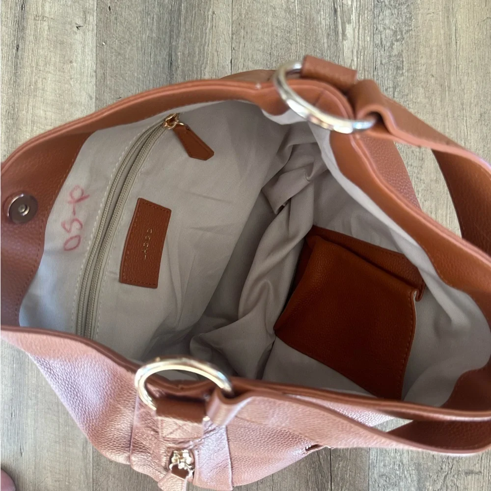 Laggo | Women's The Taylor Hobo Genuine Leather Bag British Tan